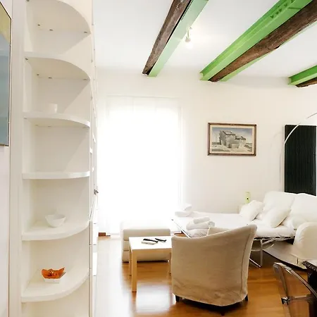 Frattina Apartment *