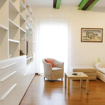 Frattina Apartment